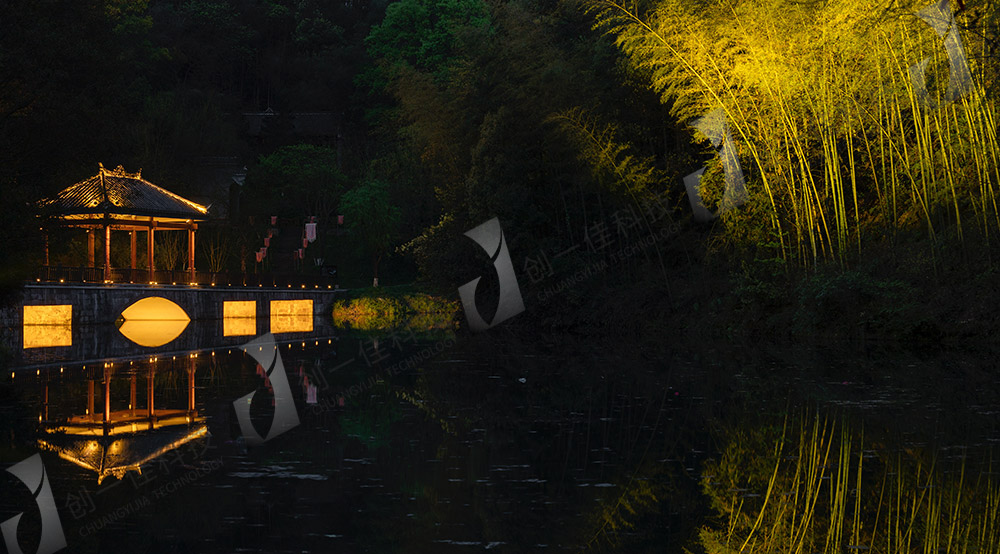 桃花源景區(qū)秦谷