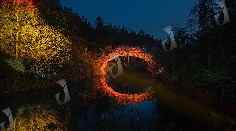 桃花源景區(qū)秦谷