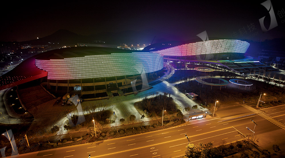 鎮(zhèn)江體育會展中心